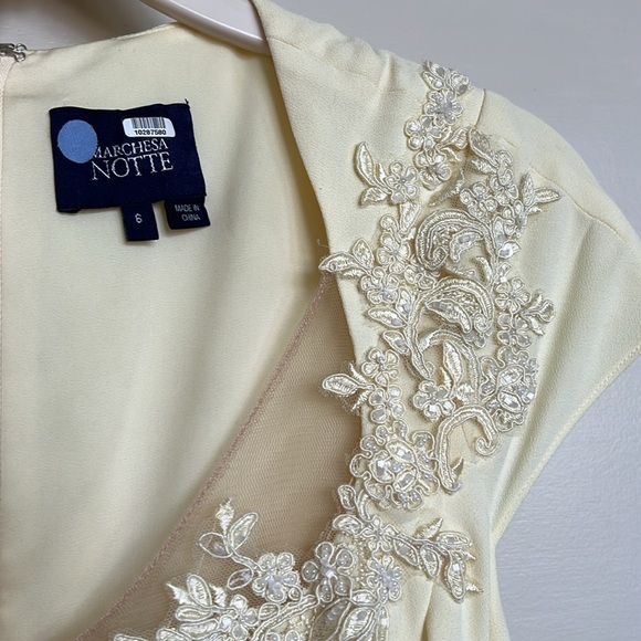 💛 Excellent Condition Marchesa Notte ‘Yellow Fields’ Gown Size 6 RRP $1245 💛 - Picture 9 of 13